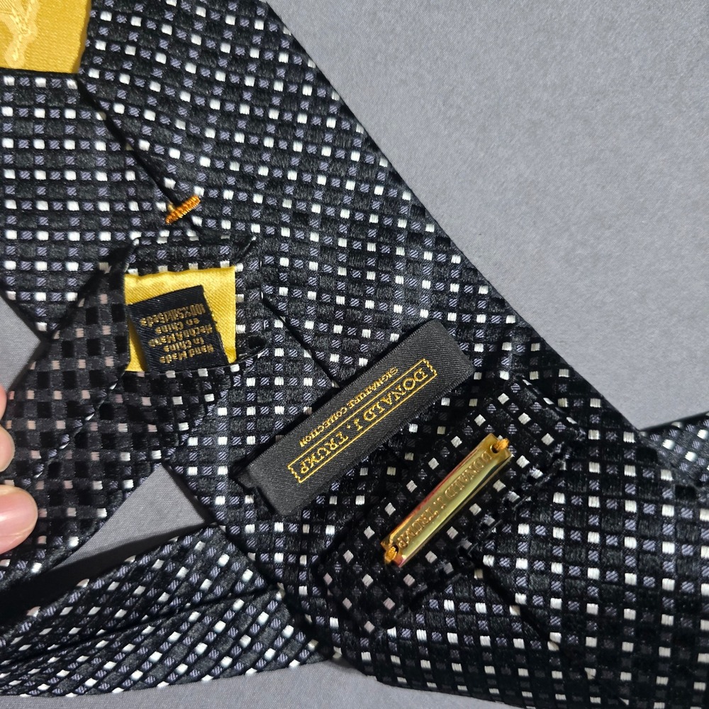 Donald J. Trump Necktie Mens OS Black Silver Geometric Silk Signature Collection - Picture 3 of 4